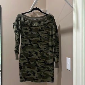 XS Leah and viola sweatshirt dress